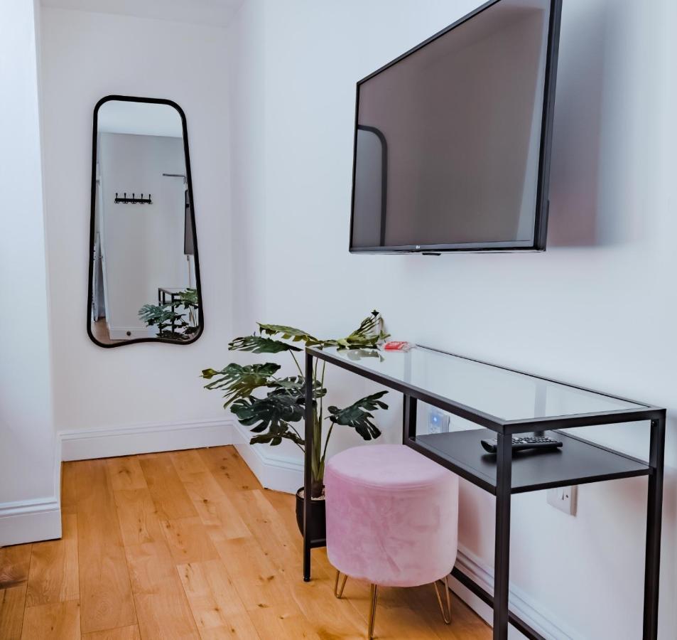 Classic Studio Apartment ケンブリッジ エクステリア 写真